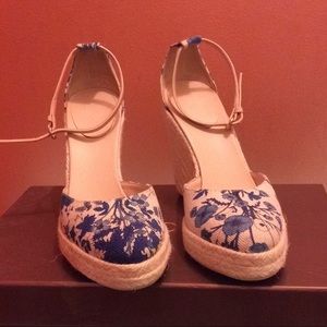 AUTHENTIC GUCCI HIGH HEEL ESPADRILLES